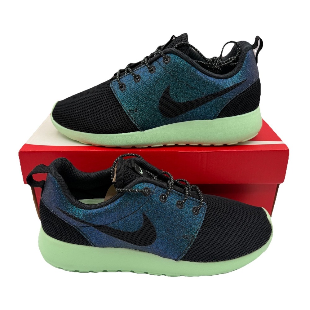 Nike Roshe One WWC QS Running‎ Shoes Womens 6 Teal/Black/Vapor Green 808708-303